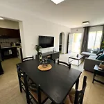 Eden Serenity 1b, Paphos, Pool Apartmán Klorakas