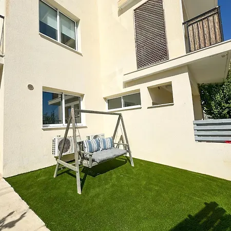 Eden Serenity 1b, Paphos, Pool Appartement Klorakas