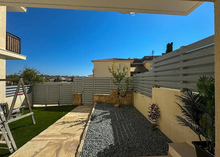 Eden Serenity 1b, Paphos, Pool Lejlighed